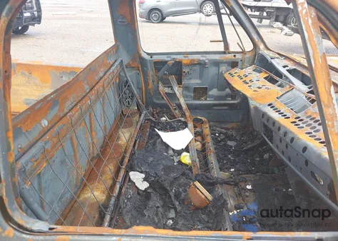 1982 Chevrolet C10 from USA, damaged, VIN 2GCEC14H7C1121460